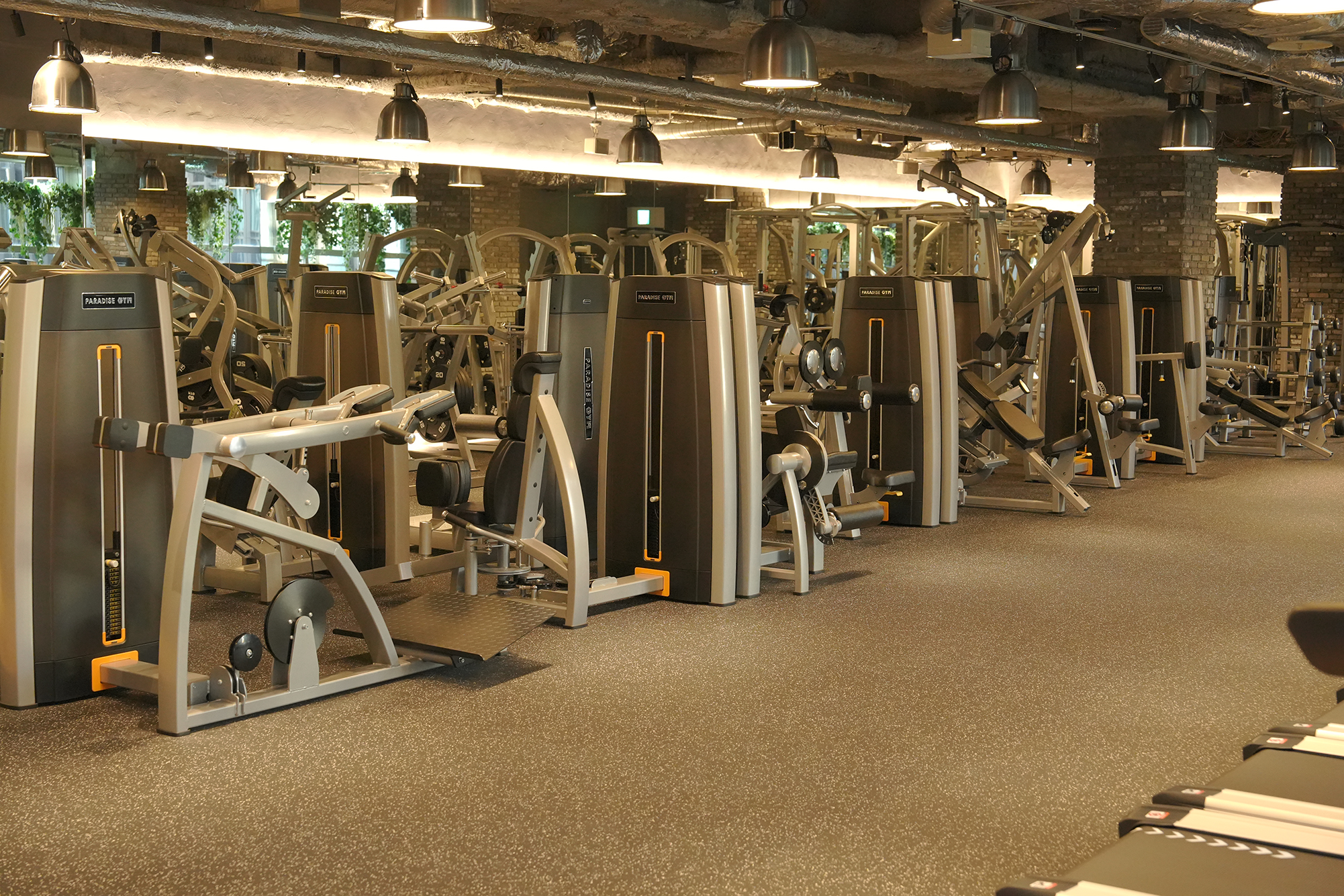 本格的なマシン設備