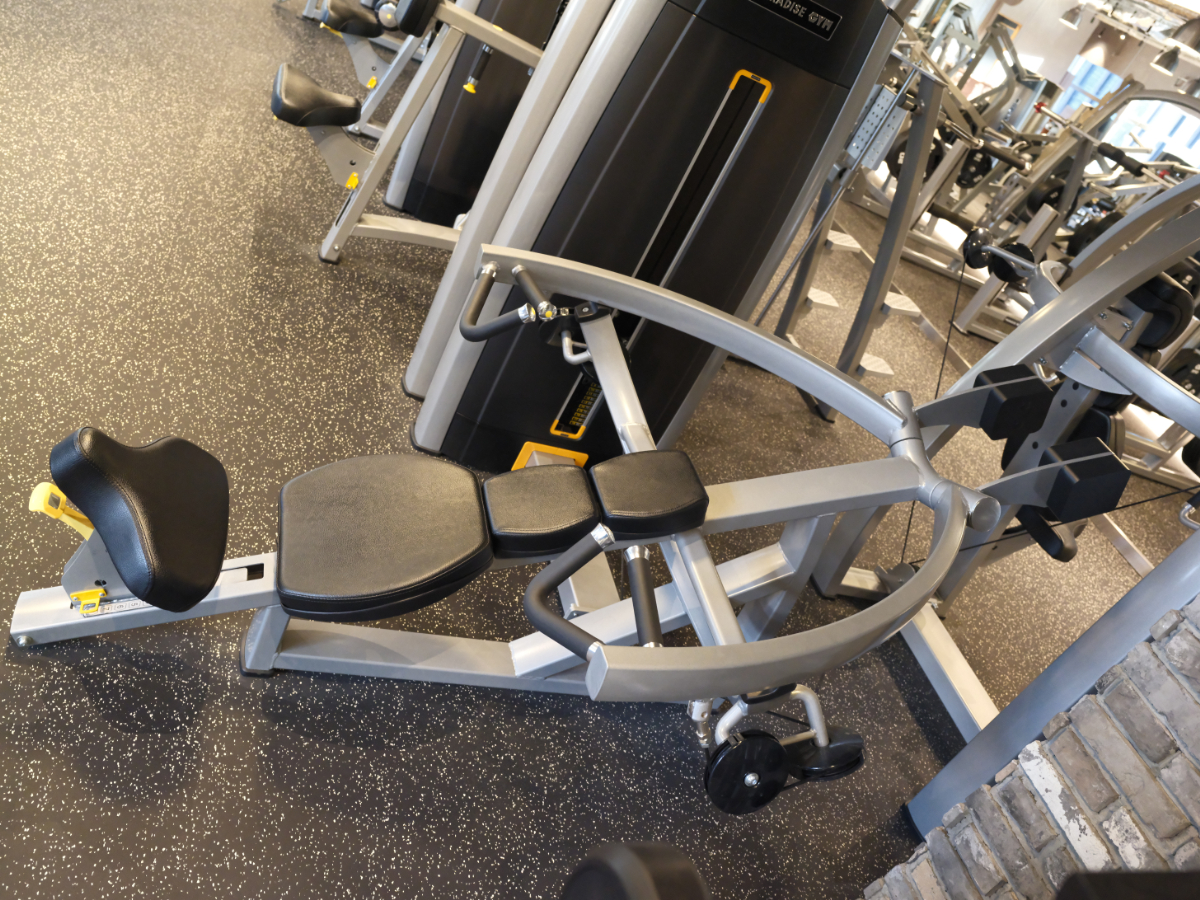 GYM チェストプレス