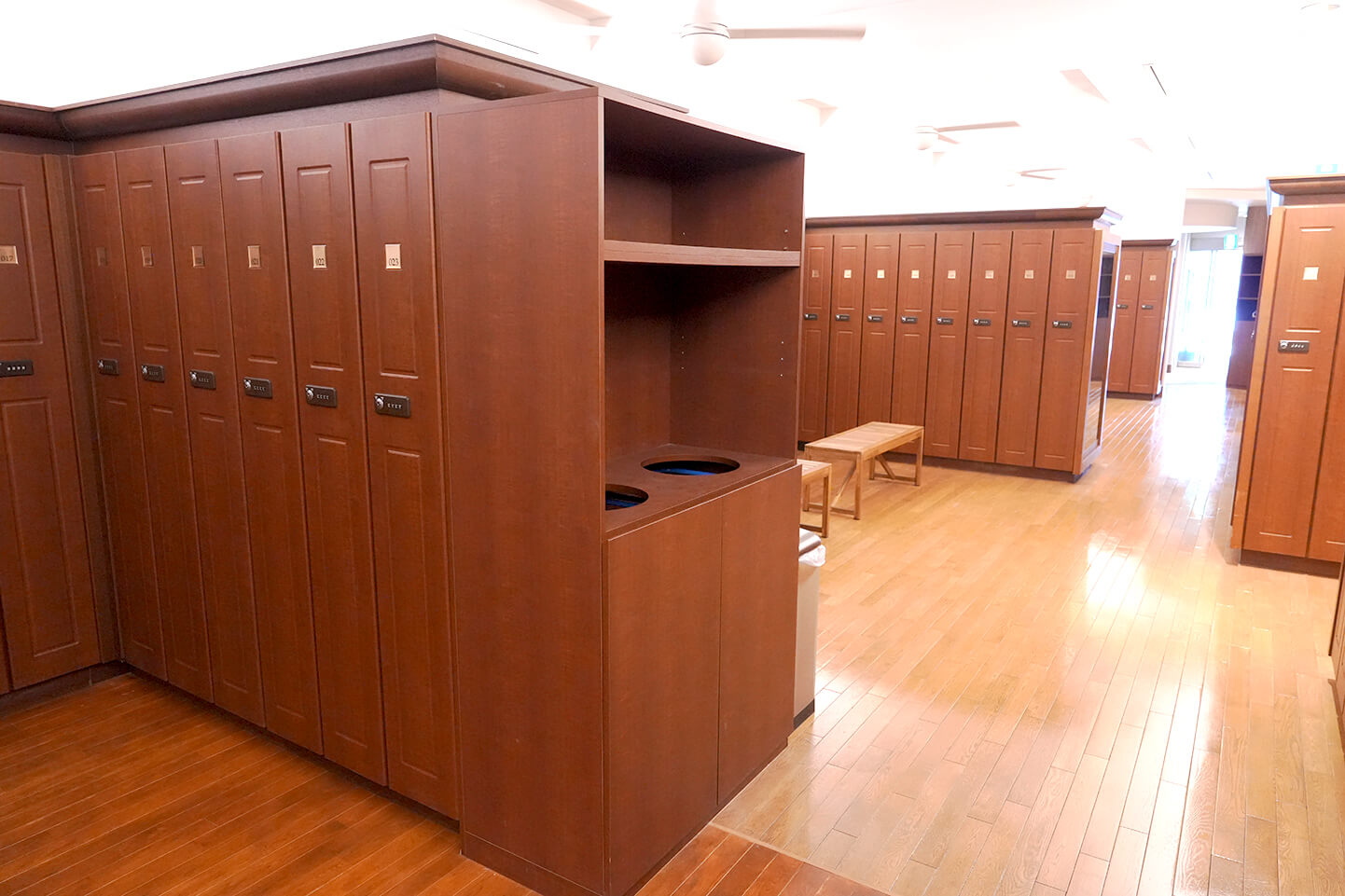 25Fロッカールーム