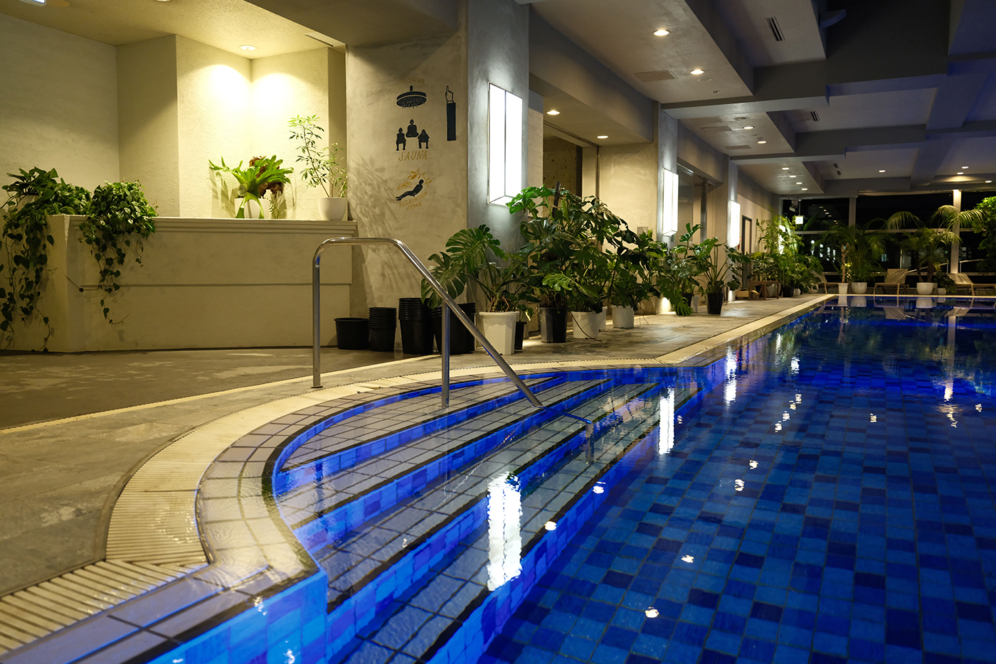 26Fリゾート地のプールのような水風呂