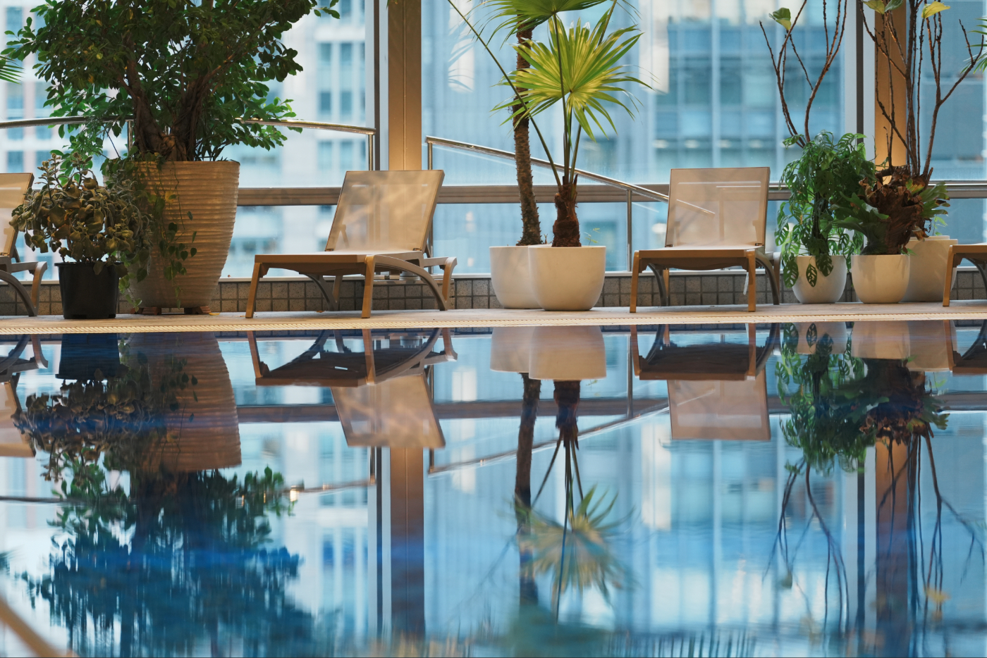 26Fリゾート感溢れる水風呂